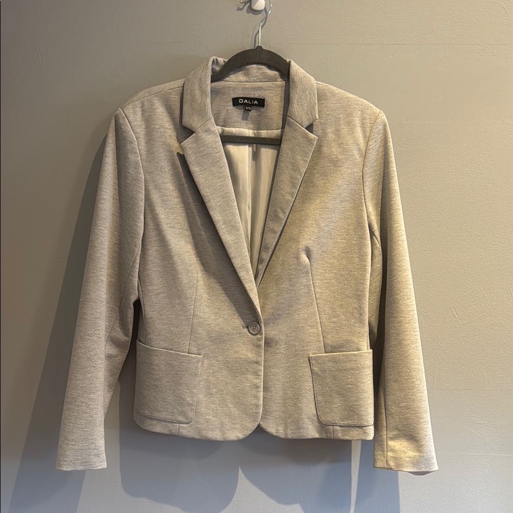 Dalia - Women's Light Grey Blazer - Size XL